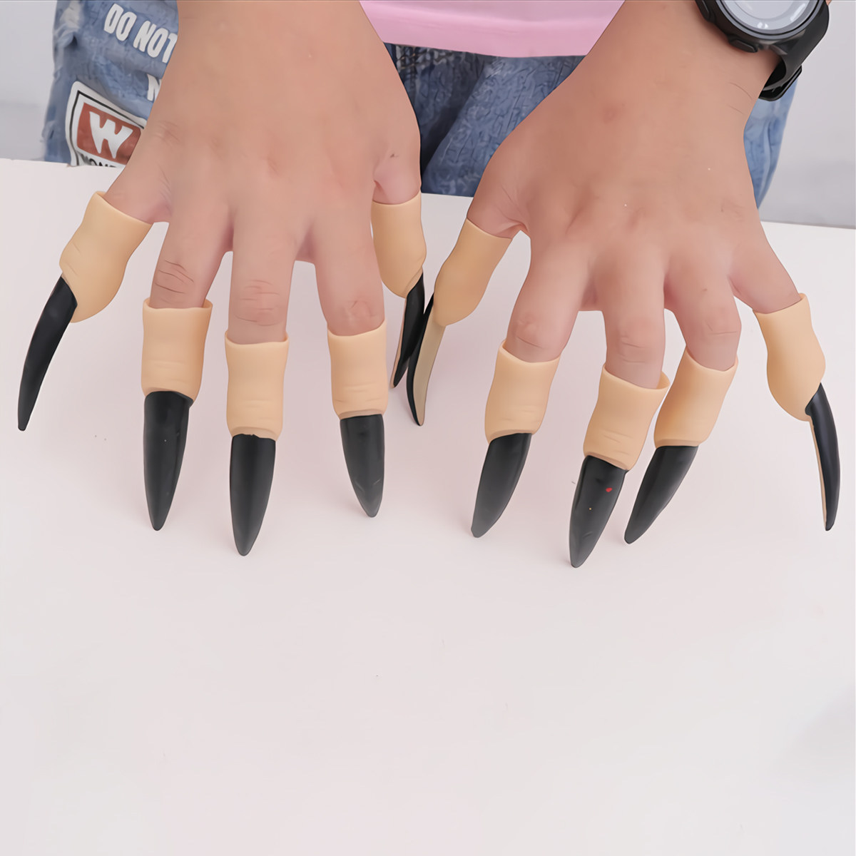 Easy Cosplay Prop - 20 ชิ้น อุปกรณ์ตกแต่งเล็บฮาโลวีน วัสดุยาง ติดง่าย ดีไซน์น่ากลัว